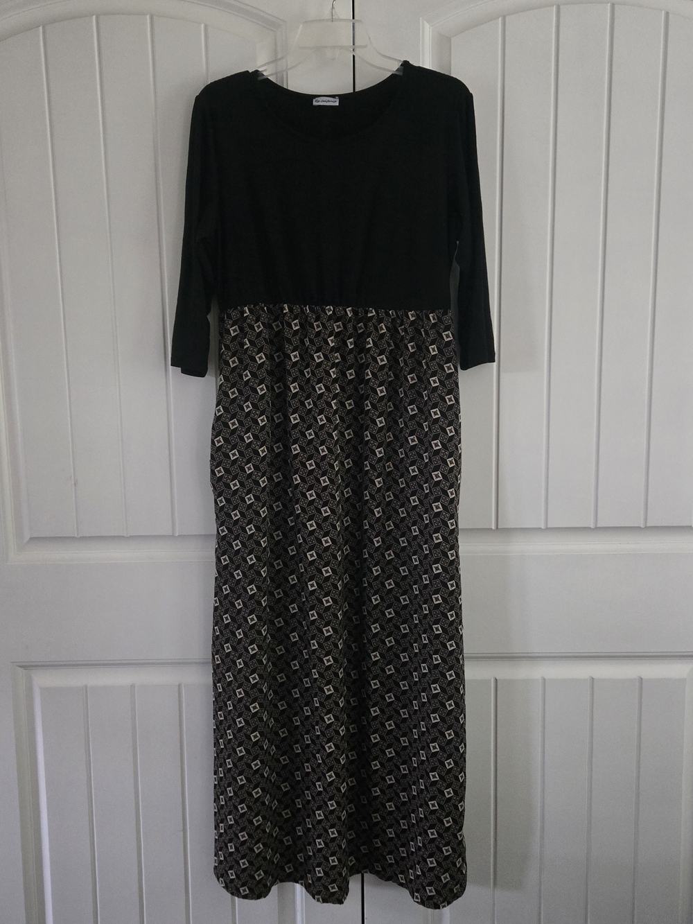 Contrast Tile Print Maxi Dress 3/4 Sleeve Black Gray Geometric L